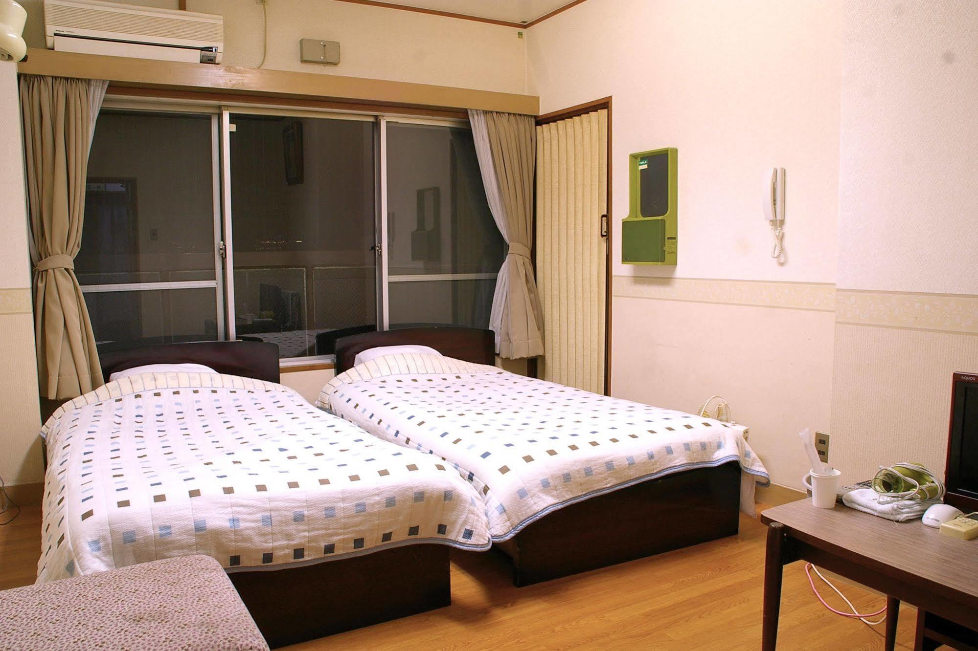 Hotel Yamabe Tenri Exteriér fotografie